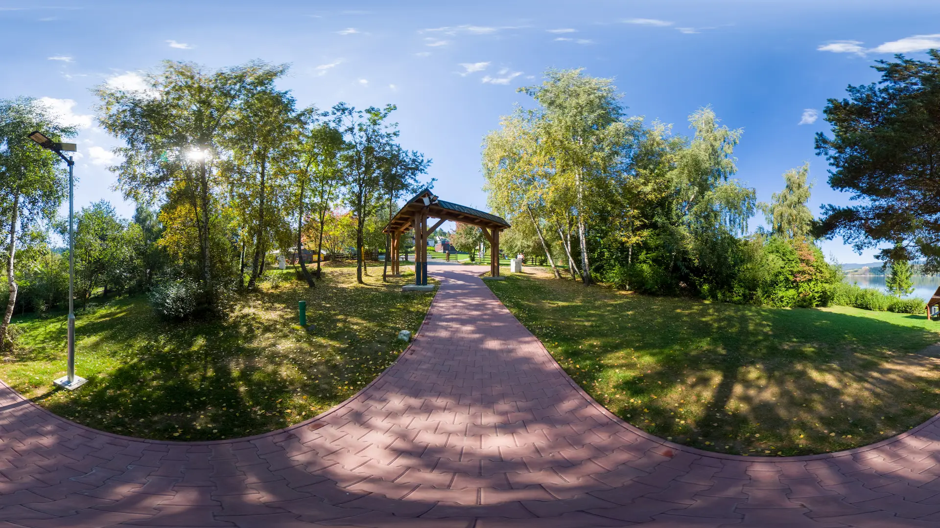 Przystań gondoli Czorsztynianka w Niedzicy